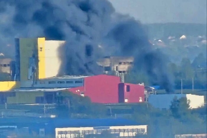 Пожар на заводе по производству волоконно-оптических кабелей