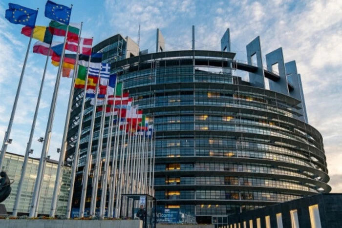 Piekielne upały w UE. W Parlamencie Europejskim awaria systemu chłodzenia