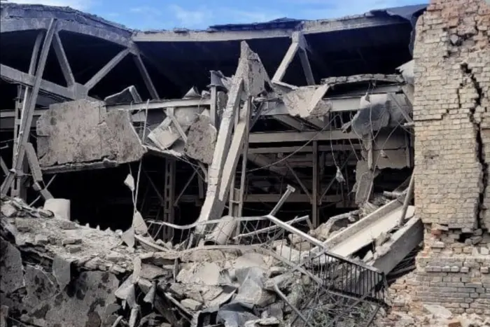 W Sumsko okupanci uderzyli w obiekt przemysłowy: są zabici i ranni