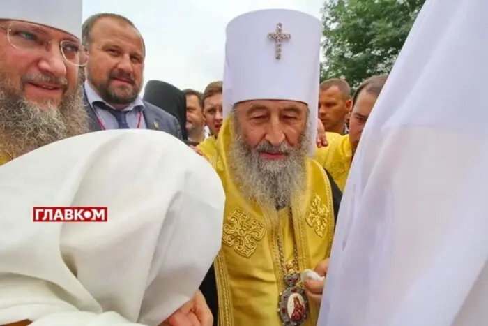 «Główny dowódca» otrzymał z RF oficjalny dokument potwierdzający rosyjski paszport Onufriusza