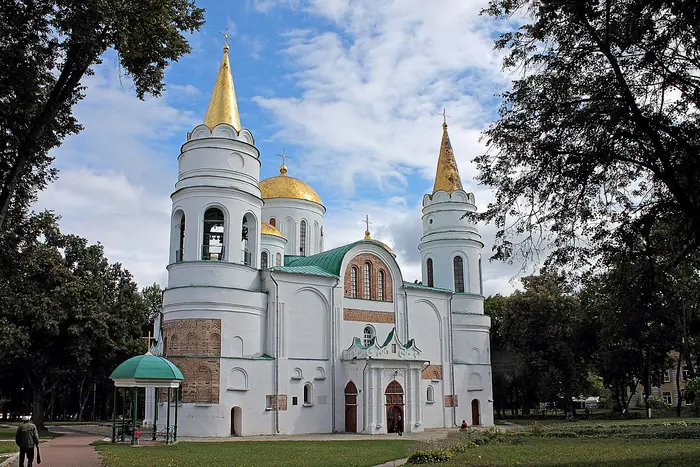 Wie viele Parochien der Moskauer Kirche sind zur Orthodoxen Kirche der Ukraine übergetreten? Tscherkassy bleibt hinten