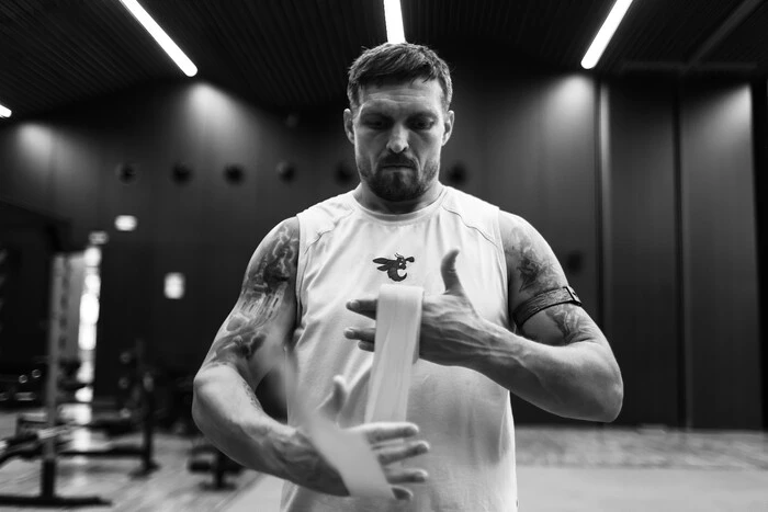 Usyk emocjonalnie skomentował ostrzał Kijowa