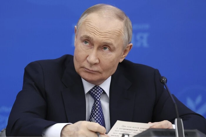 Putin is confident he can take full control of four regions of Ukraine - Bloomberg