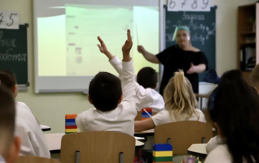 В українських школах можуть з'явитись ветерани: що відомо