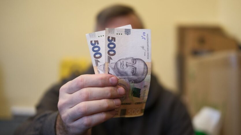 Dla tych, którzy wzięli tysiąc Zelenskiego: Ukraińcom przedstawiono ważne wyjaśnienie dotyczące wypłat
