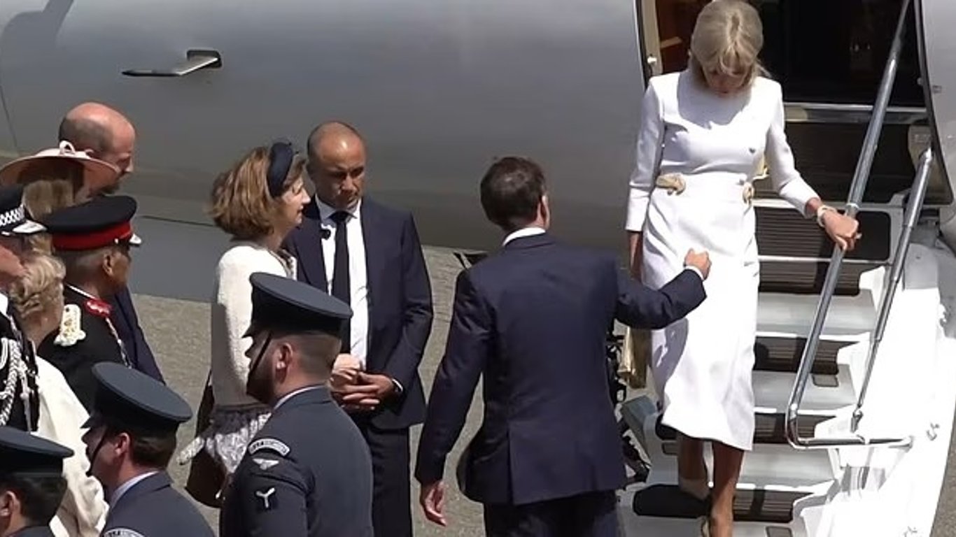 Ein neues Missverständnis zwischen den Macron-Eheleuten - ein Moment wurde festgehalten