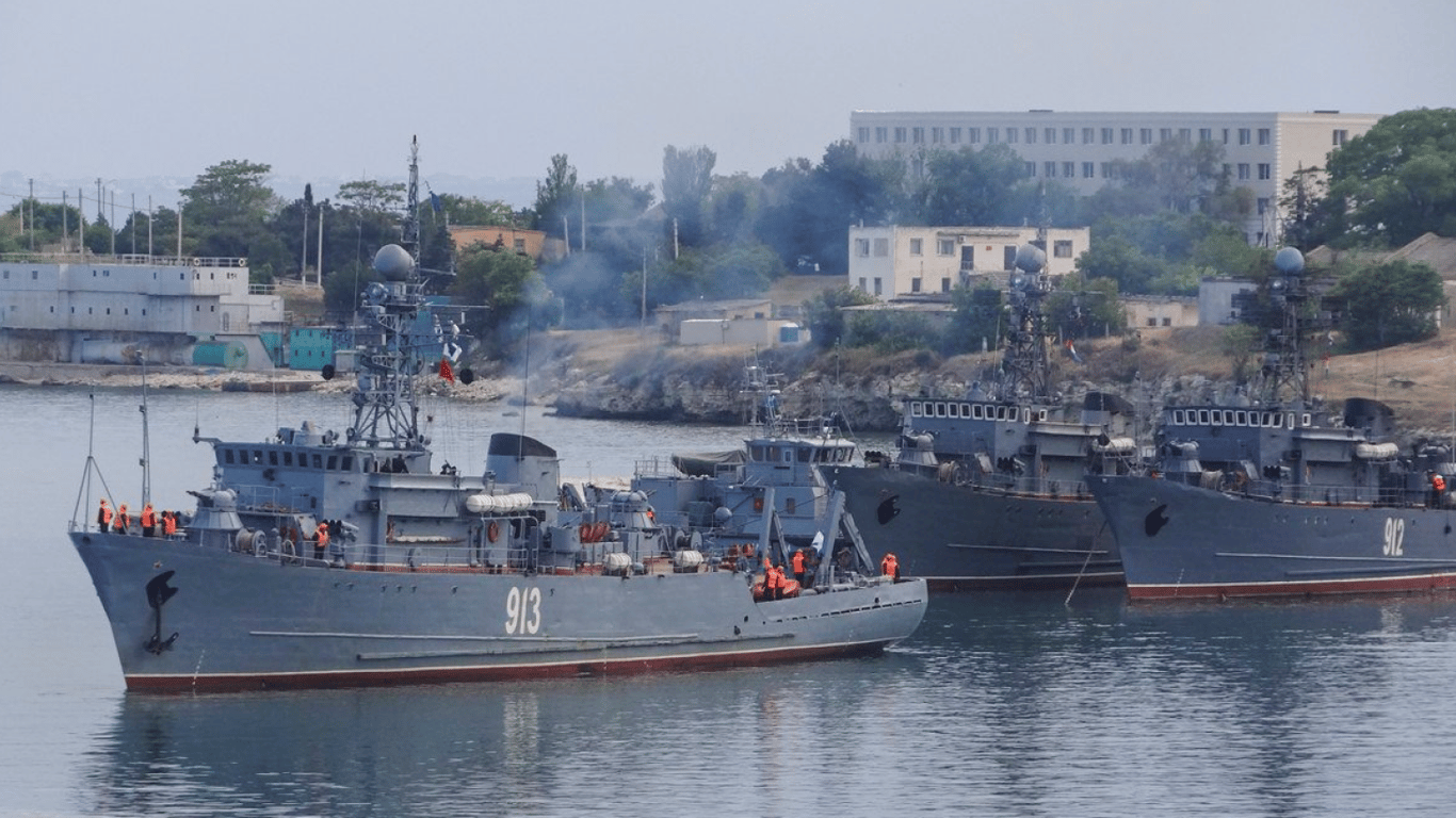 Ракетоносители на рейде в Черном море — есть ли угроза для Одессы