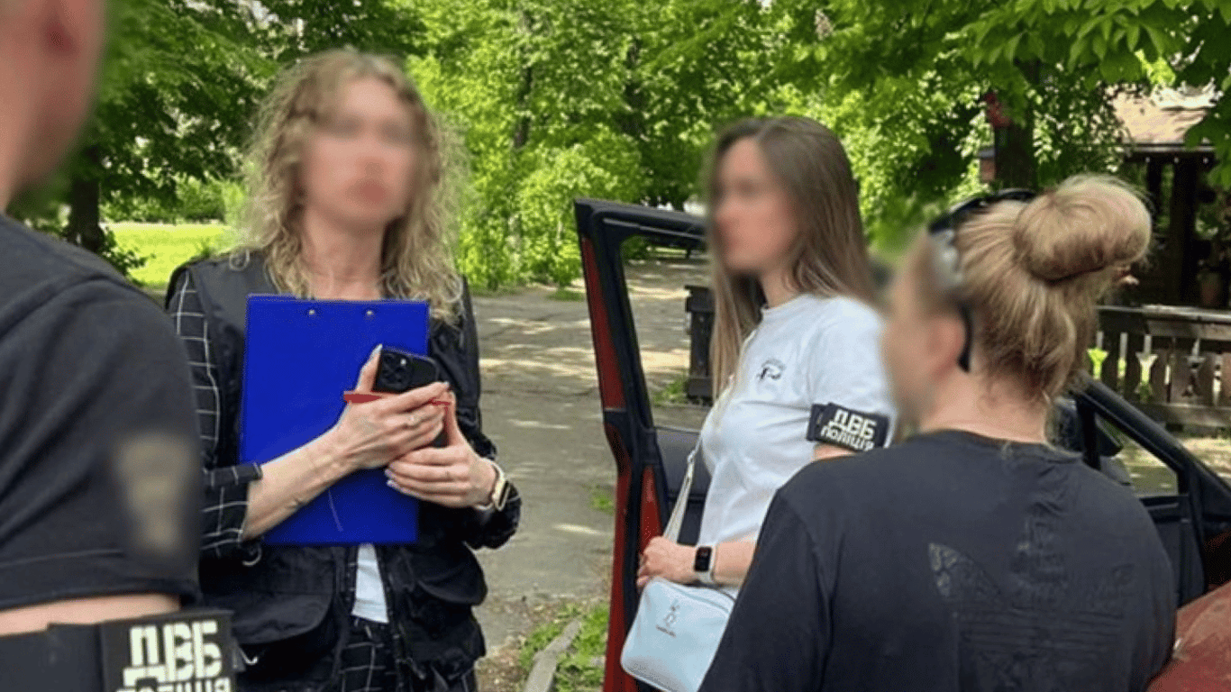 У Києві жінка обіцяла за хабар вирішити питання з ТЦК — деталі
