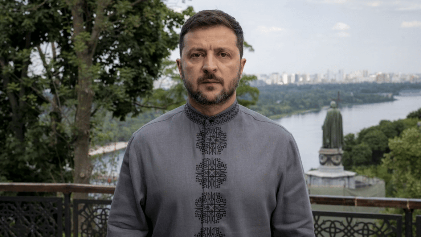 Зеленський привітав з Днем Державності та Днем хрещення Русі
