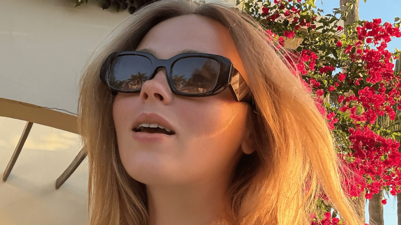 Junge Mutter im Trend - stilvolle Sommerlooks von Anna Koshmal