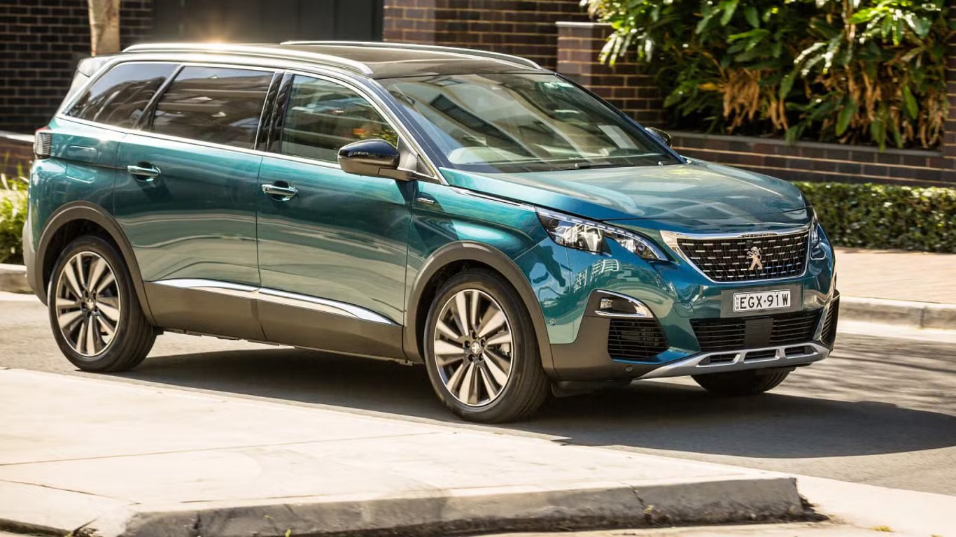 Is it worth buying a used second-generation Peugeot 5008
