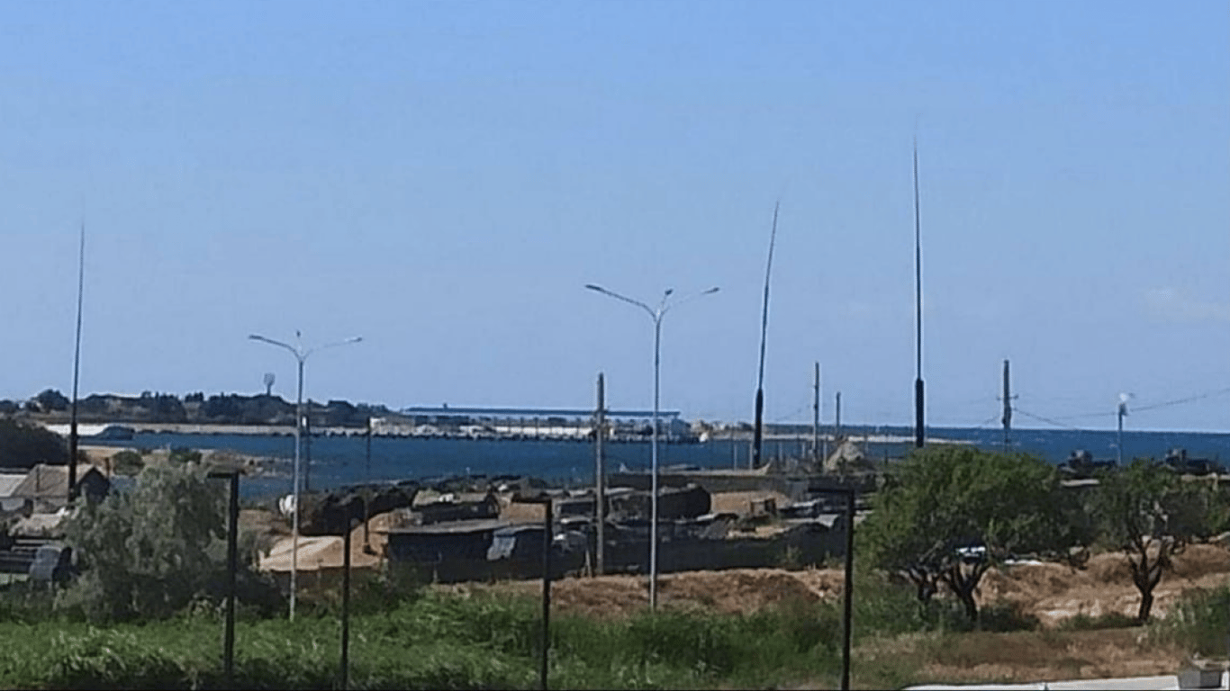 У Криму на базі росіяни розгорнули шпиталь — багато поранених